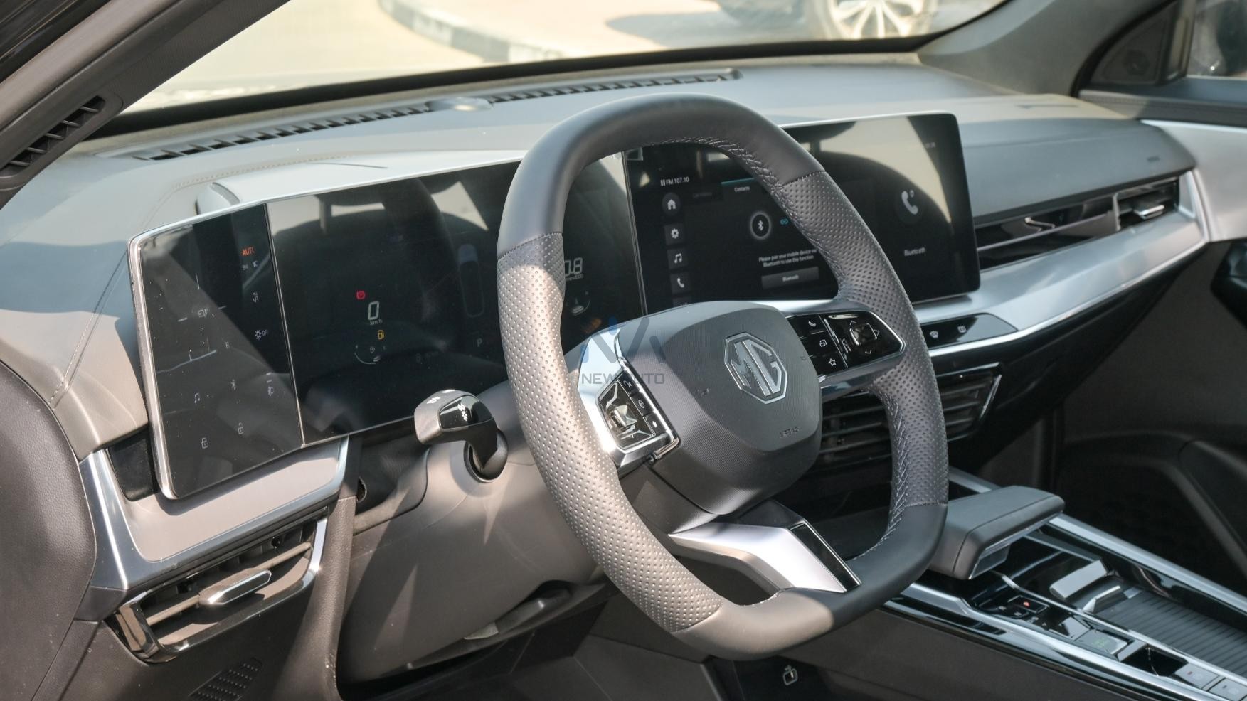 MG One Deluxe(N-DEL-ONE-1.5-24) Black – Black-2024