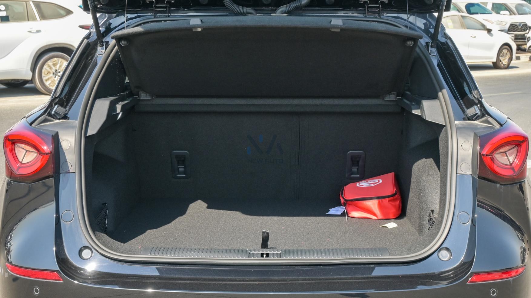 MG One Deluxe(N-DEL-ONE-1.5-24) Black – Black-2024