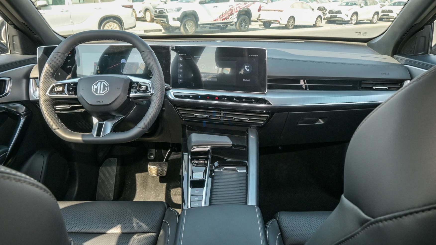 MG One Deluxe(N-DEL-ONE-1.5-24) Black – Black-2024