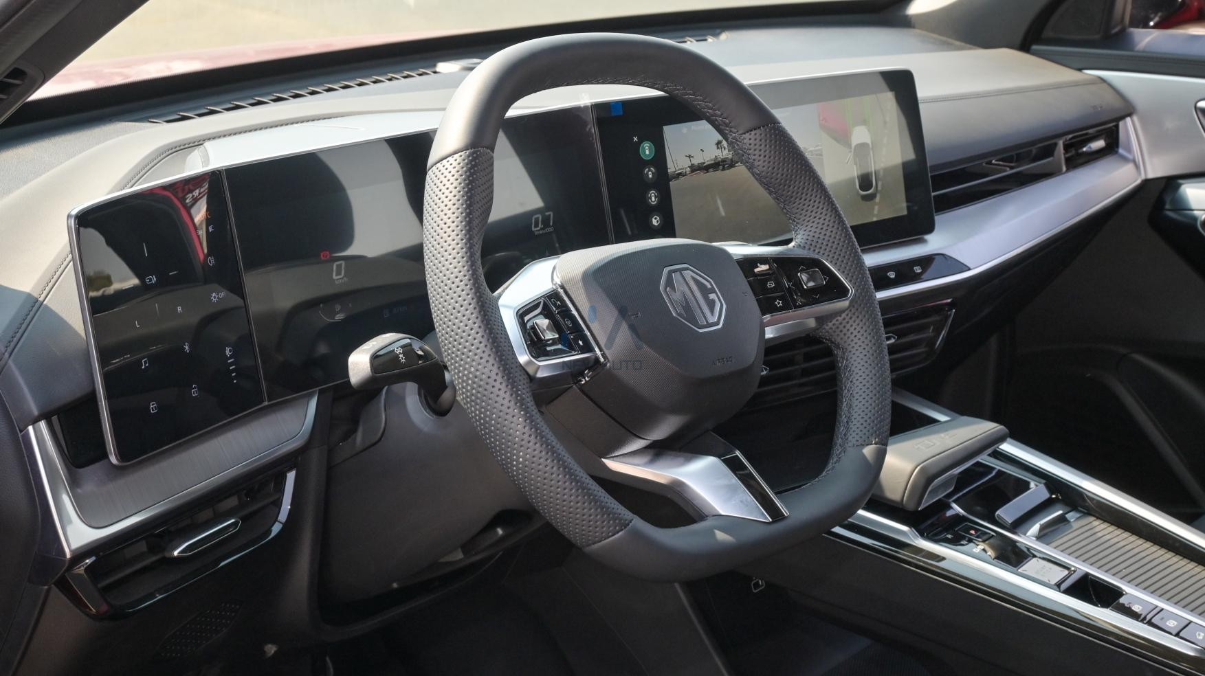 MG One Deluxe(N-DEL-ONE-1.5-24) Red – Black- 2024