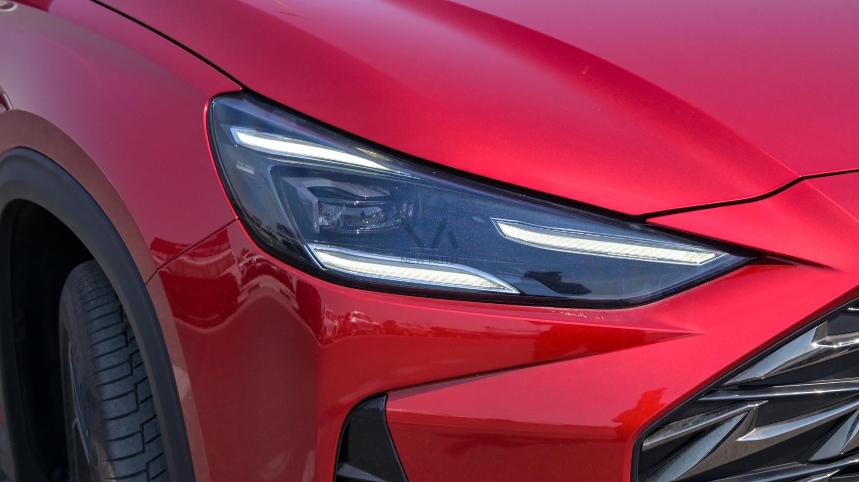 MG One Deluxe(N-DEL-ONE-1.5-24) Red – Black- 2024