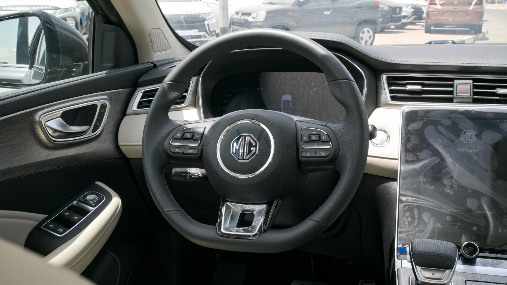 MG RX5 Plus Deluxe Grey – Beige 2024