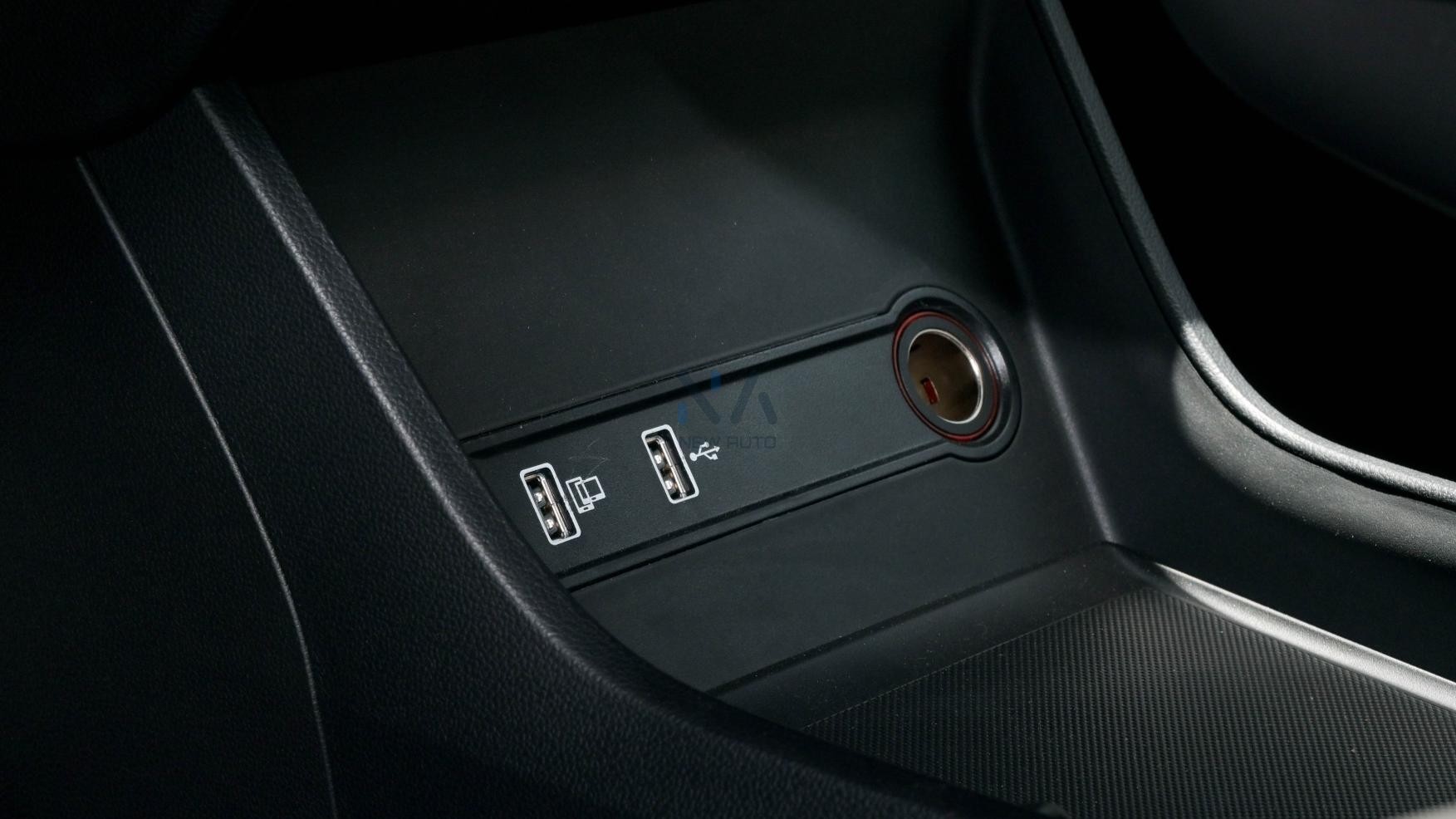 MG RX5 Plus Deluxe Grey – Beige 2024