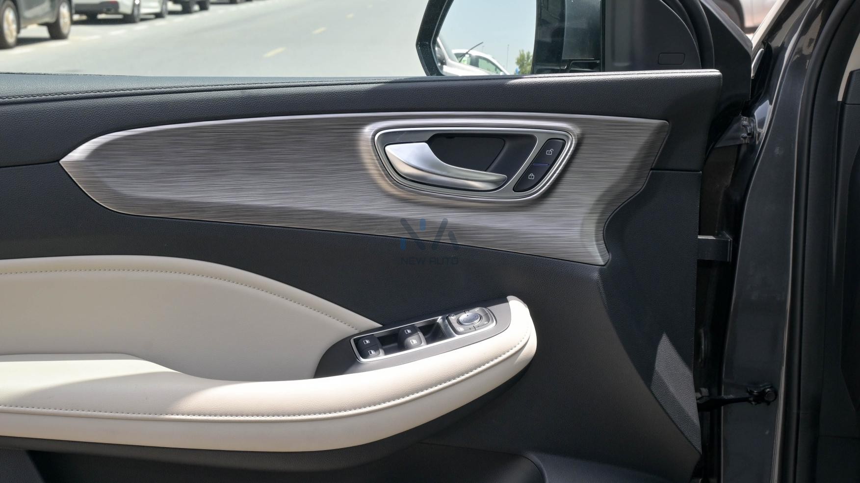 MG RX5 Plus Deluxe Grey – Beige 2024