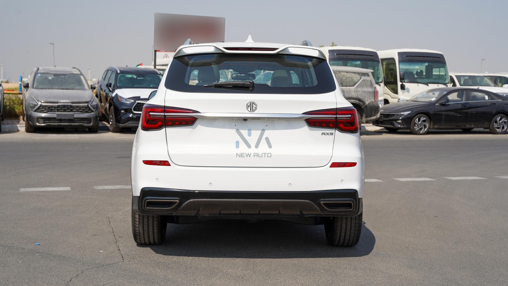 MG RX5 Plus Deluxe White – Beige 2025