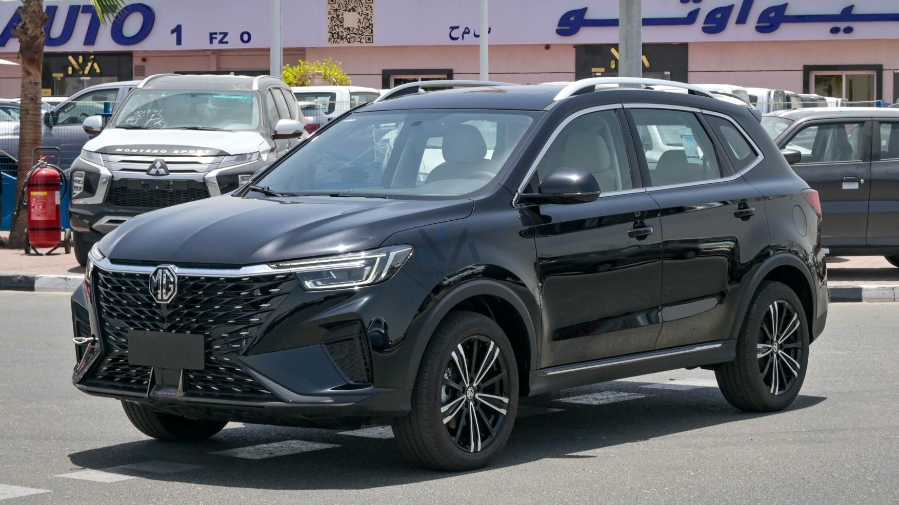 MG RX5 Plus Standard Black – Beige 2024