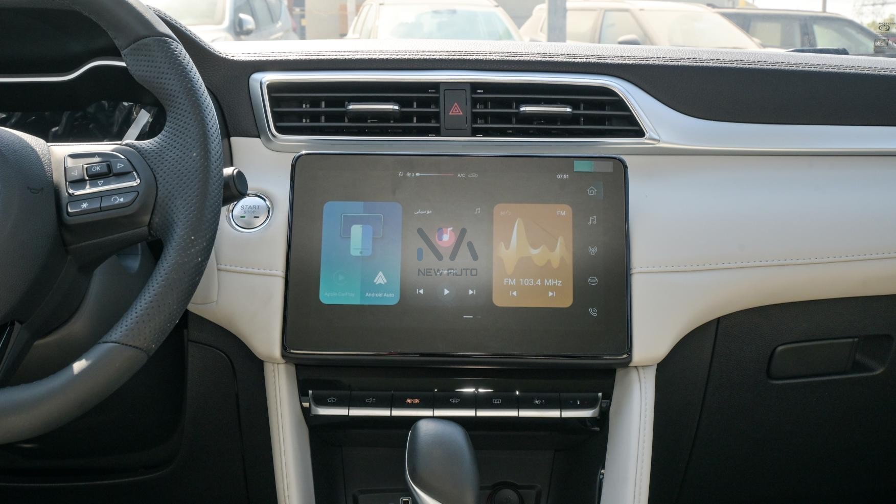 MG ZS LUXURY (N-ZS-1.5-P25-LUX) White-Black 2025