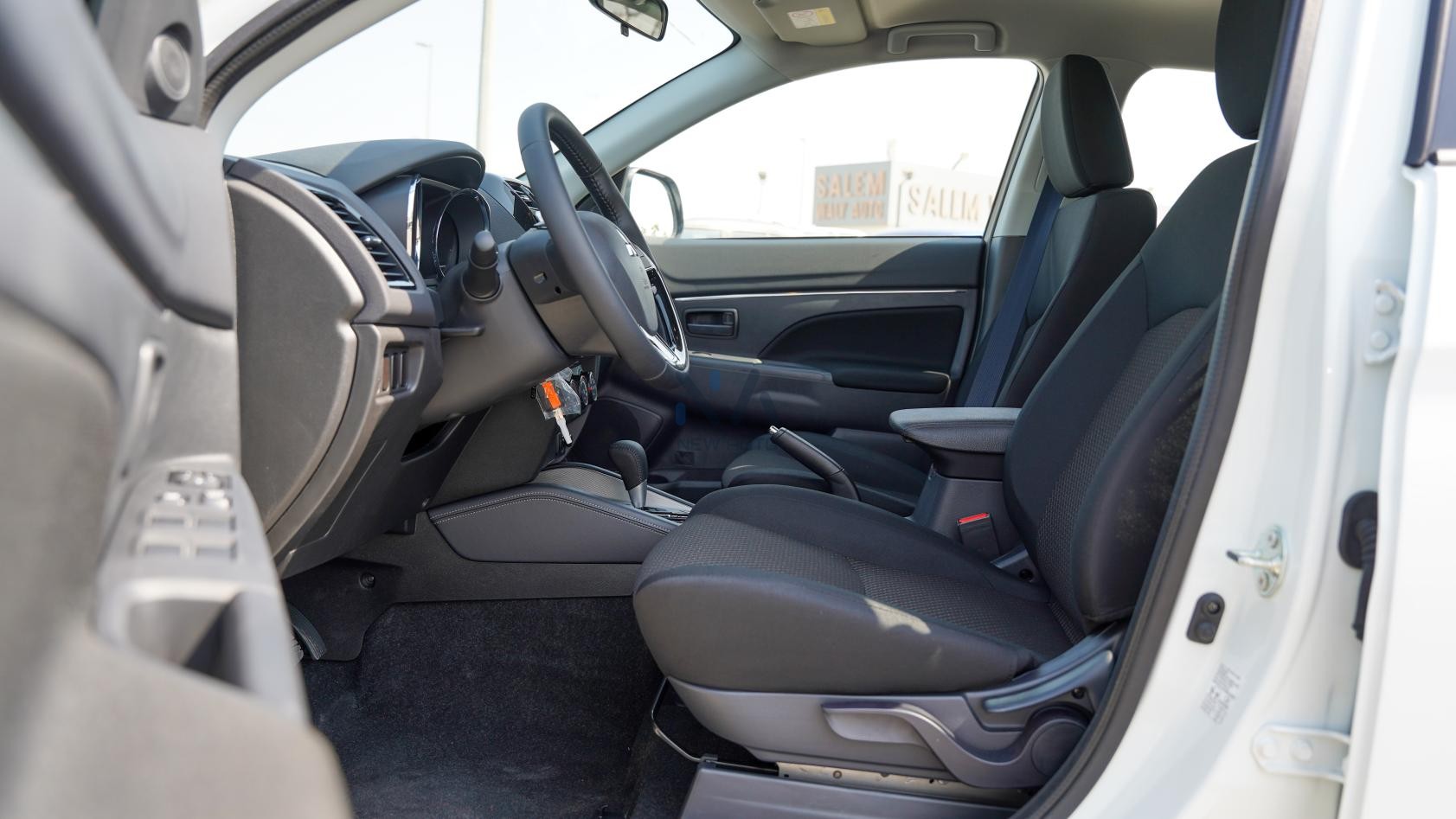 Mitsubishi ASX Medium Line 4WD (ASX-MEDLINE-4WD-26)White-Beige2026