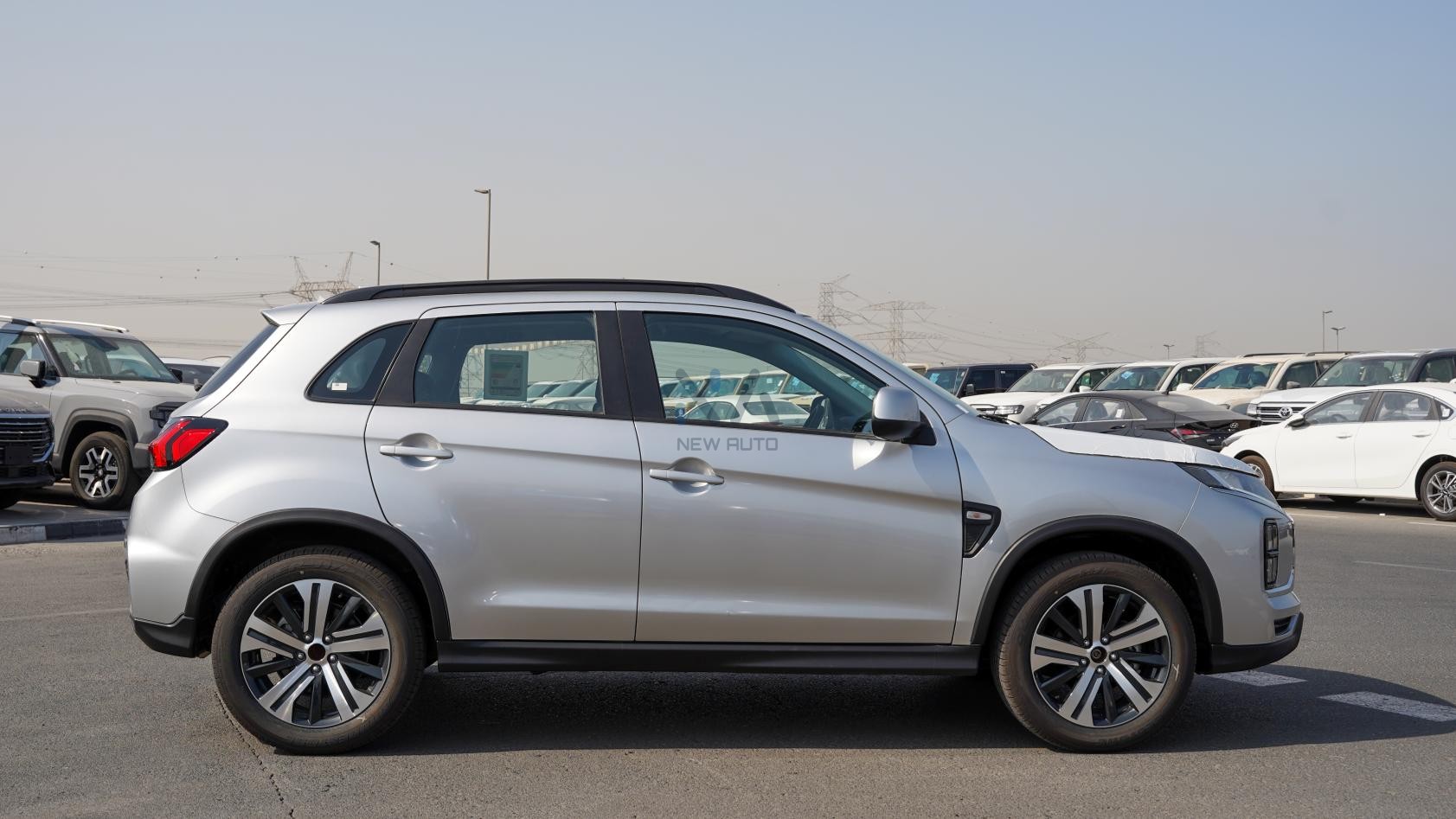 Mitsubishi ASX 2.0 GLX 2WD MEDIUM LINE(ASX-MEDLINE-2WD-25) Silver-Black 2025