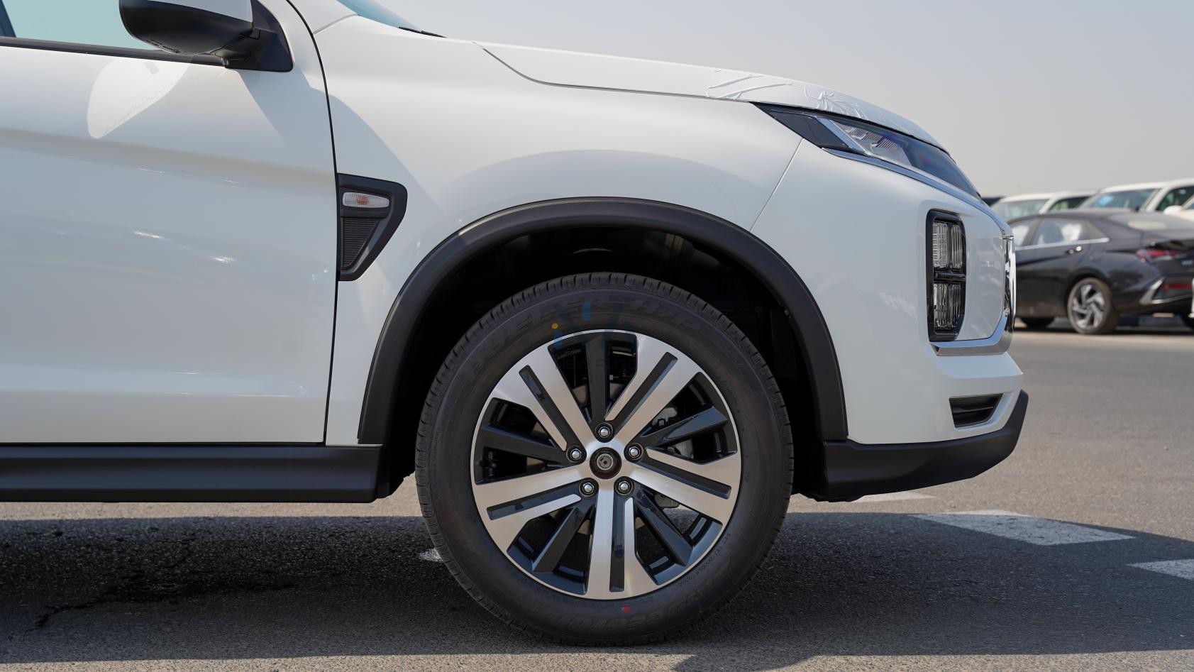 Mitsubishi ASX Basic (ASX-BASIC-AW-26) White-Black 2026