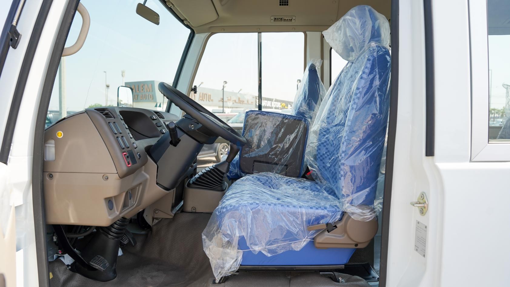 Mitsubishi Rosa Bus 34-Seater (N-ROSA-34S-D-26)White-Blue 2026