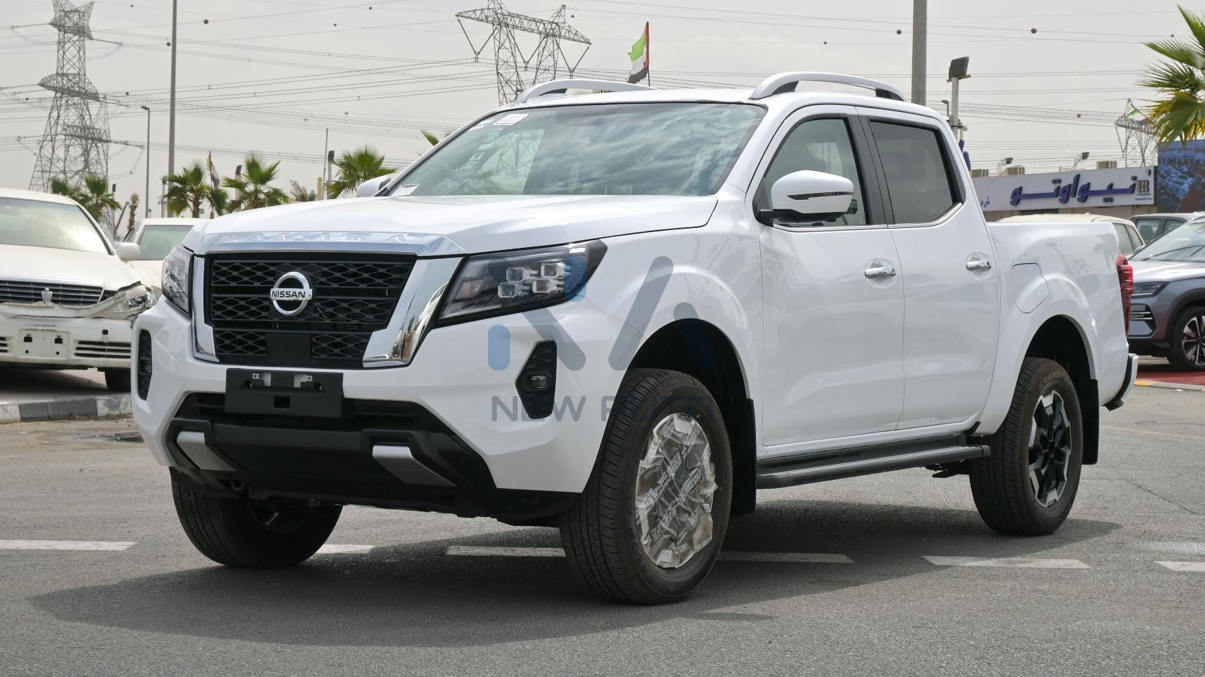 Nissan Navara( N-NIS-P-2.5-24) White-Black- 2024