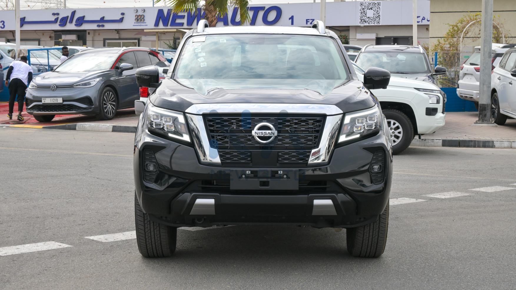 Nissan Navara( N-NIS-P-2.5-24) Black-Black 2024