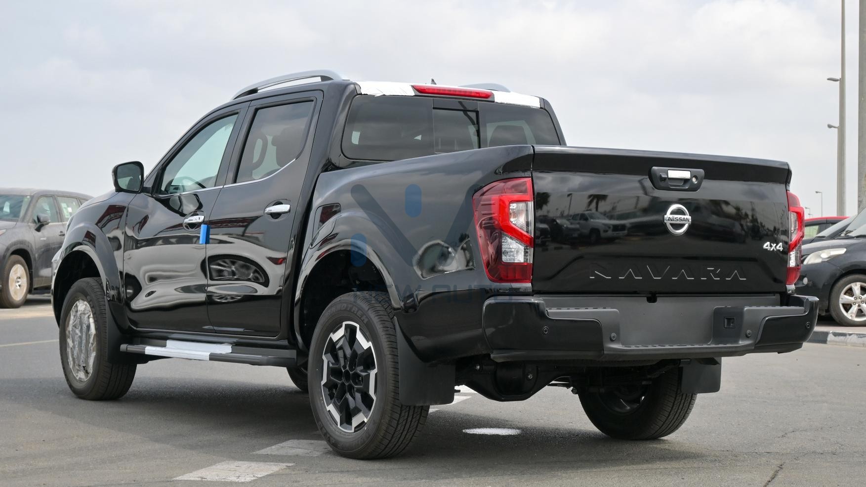 Nissan Navara( N-NIS-P-2.5-24) Black-Black 2024