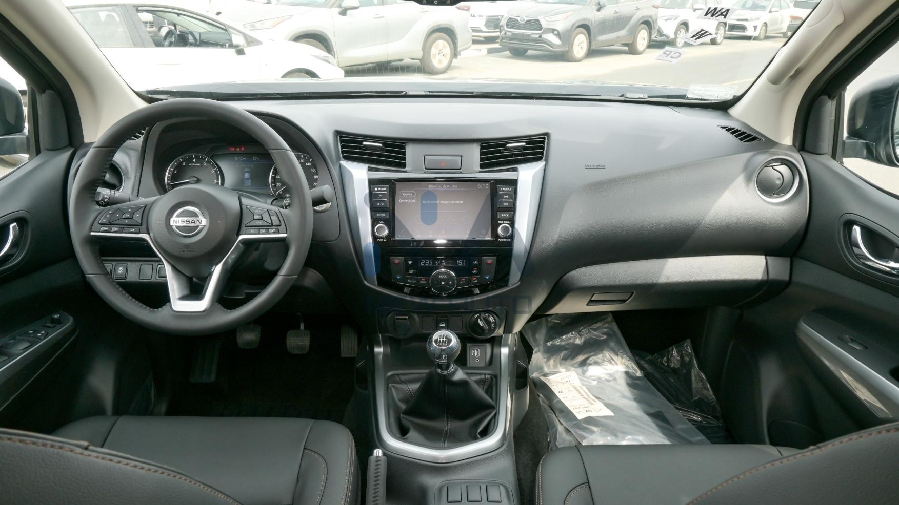 Nissan Navara( N-NIS-P-2.5-24) Black-Black 2024