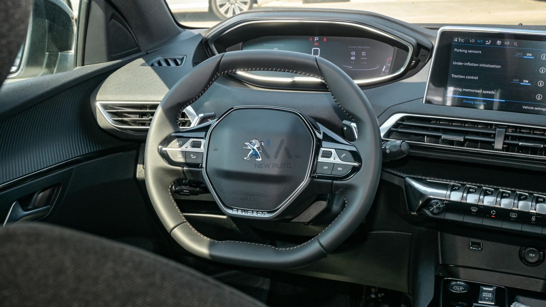 PEUGEOT 3008 ACTIVE (N-PE-ACT-1.6-25-03) White – Black – 2025