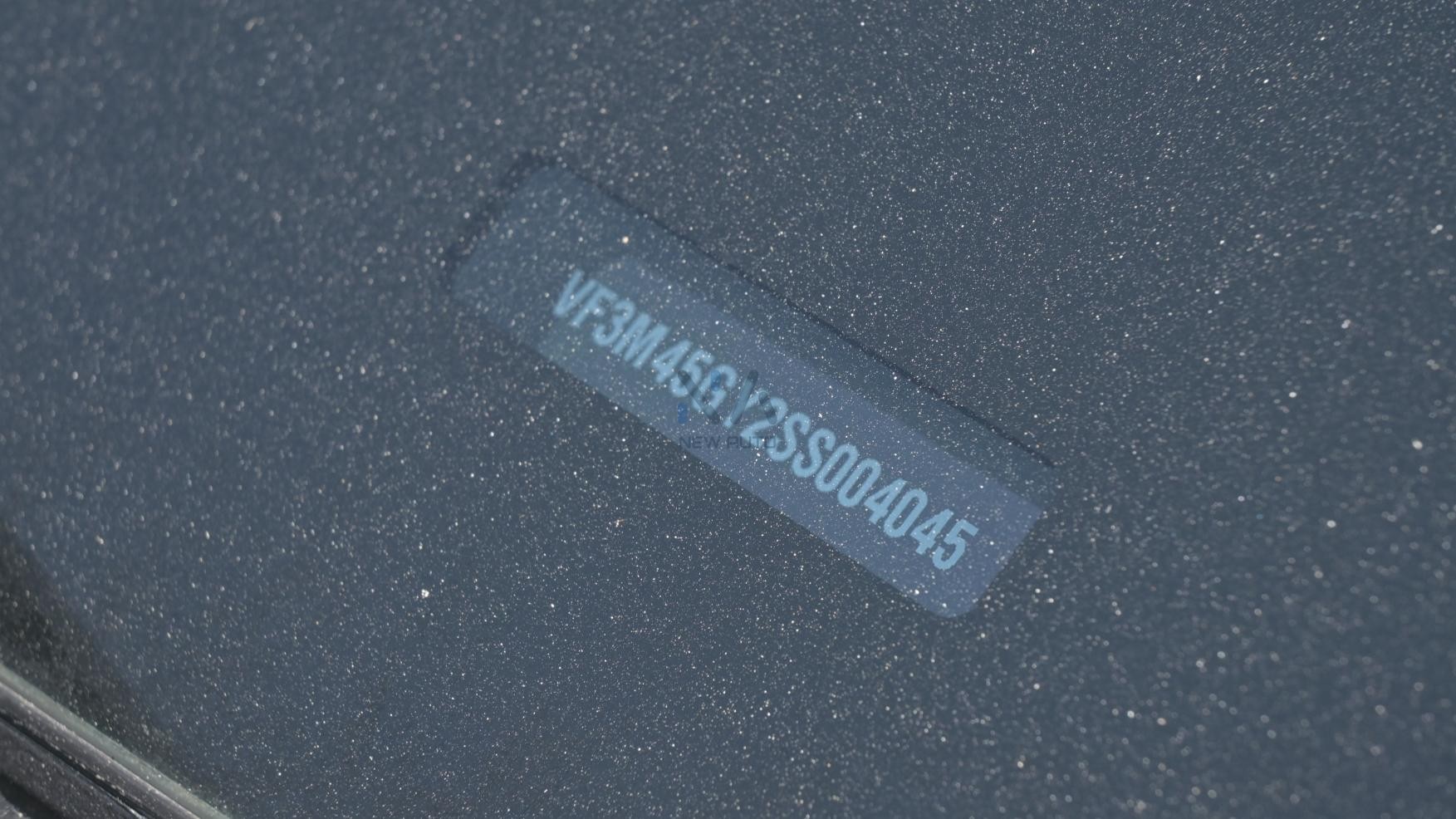 PEUGEOT 3008 ACTIVE (N-PE-ACT-1.6-25-03) White – Black – 2025