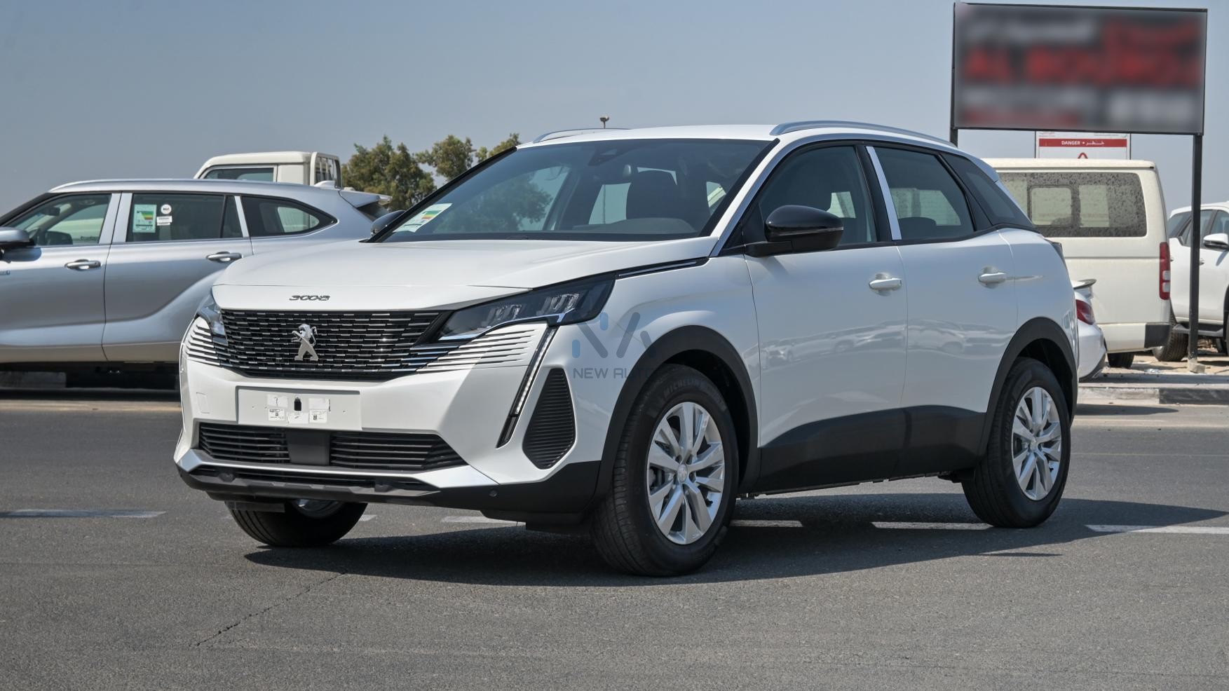 PEUGEOT 3008 ACTIVE (N-PE-ACT-1.6-25-03) White – Black – 2025