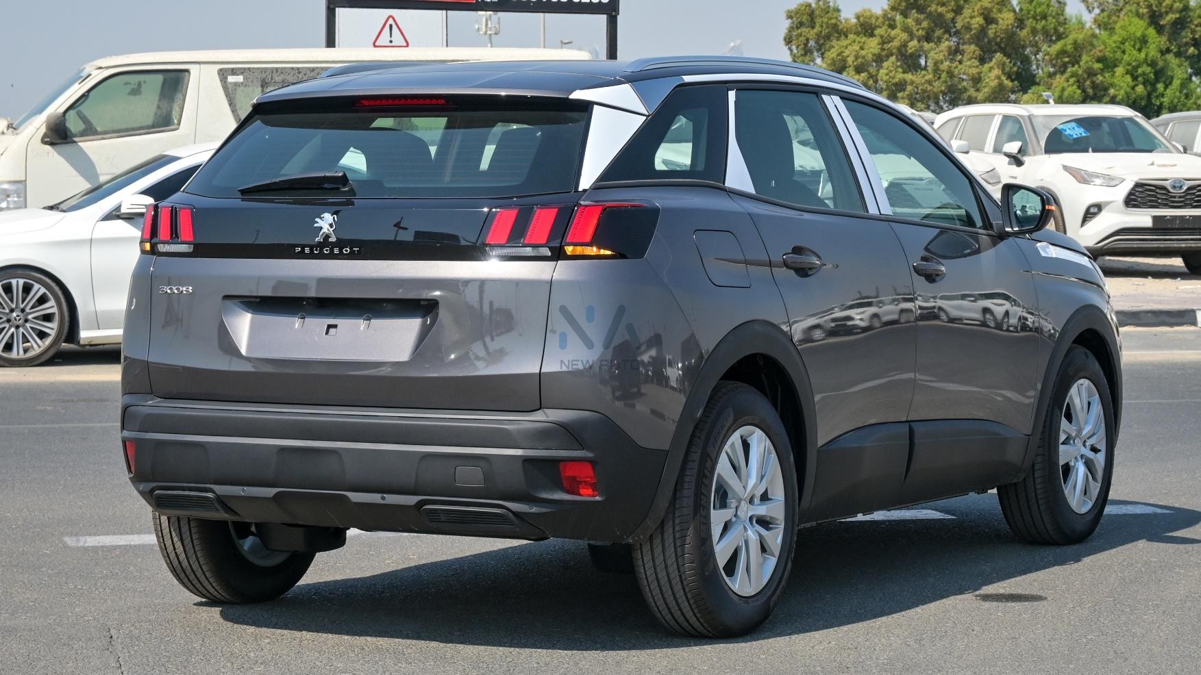 PEUGEOT 3008 ACTIVE (N-PE-ACT-1.6-25-03) Grey – Black – 2025