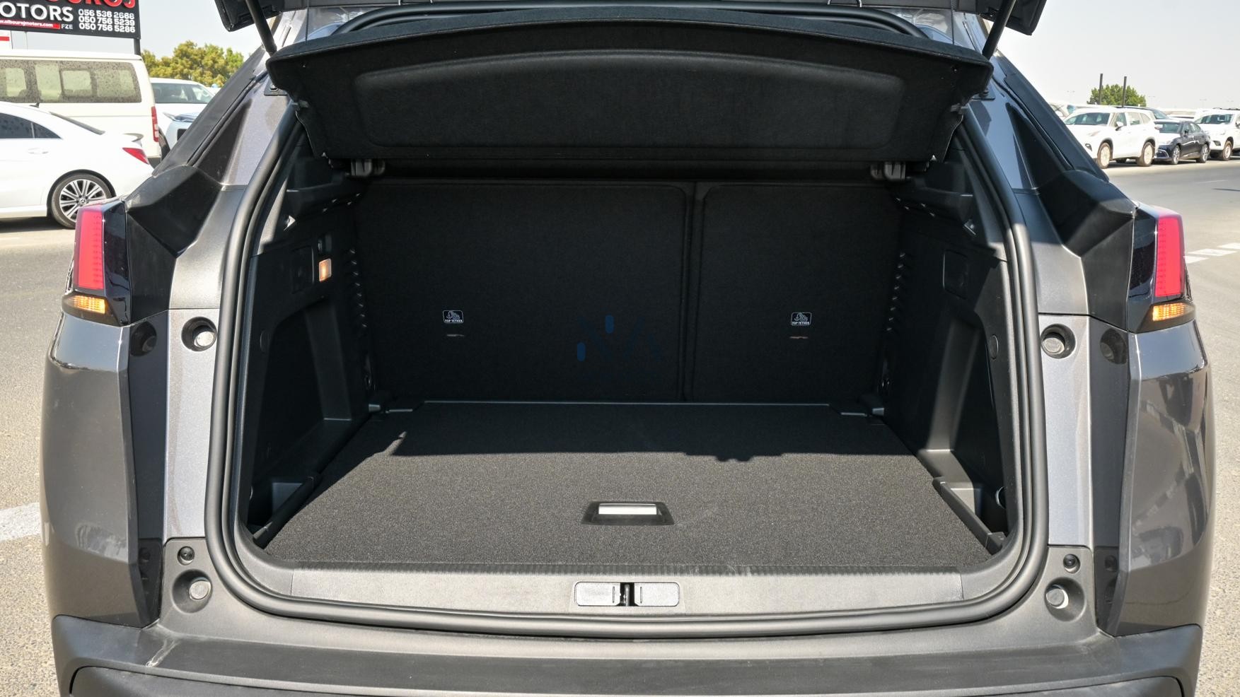 PEUGEOT 3008 ACTIVE (N-PE-ACT-1.6-25-03) Grey – Black – 2025