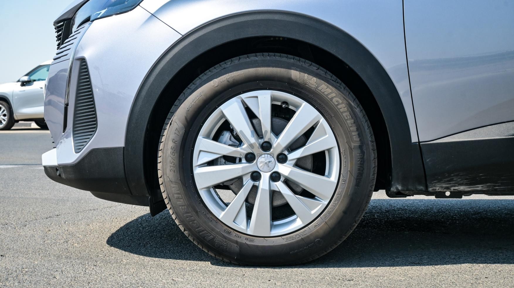 PEUGEOT 3008 ACTIVE (N-PE-ACT-1.6-25-03) Silver-Black – 2025