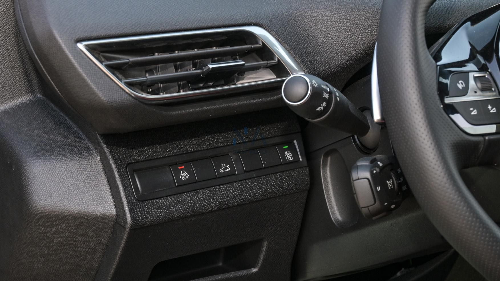 PEUGEOT 3008 GT LINE (N-PE-GT-1.6-25) Black-Red2025