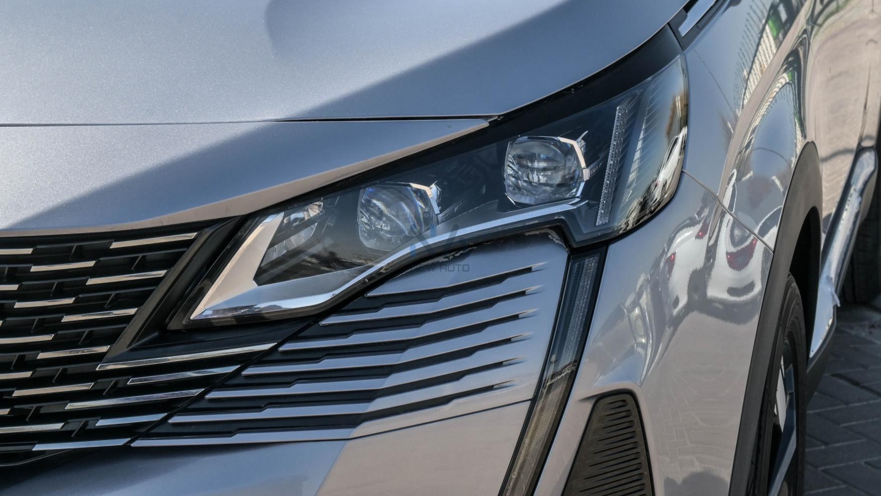 PEUGEOT 3008 GT LINE (N-PE-GT-1.6-25) Silver-Red 2025