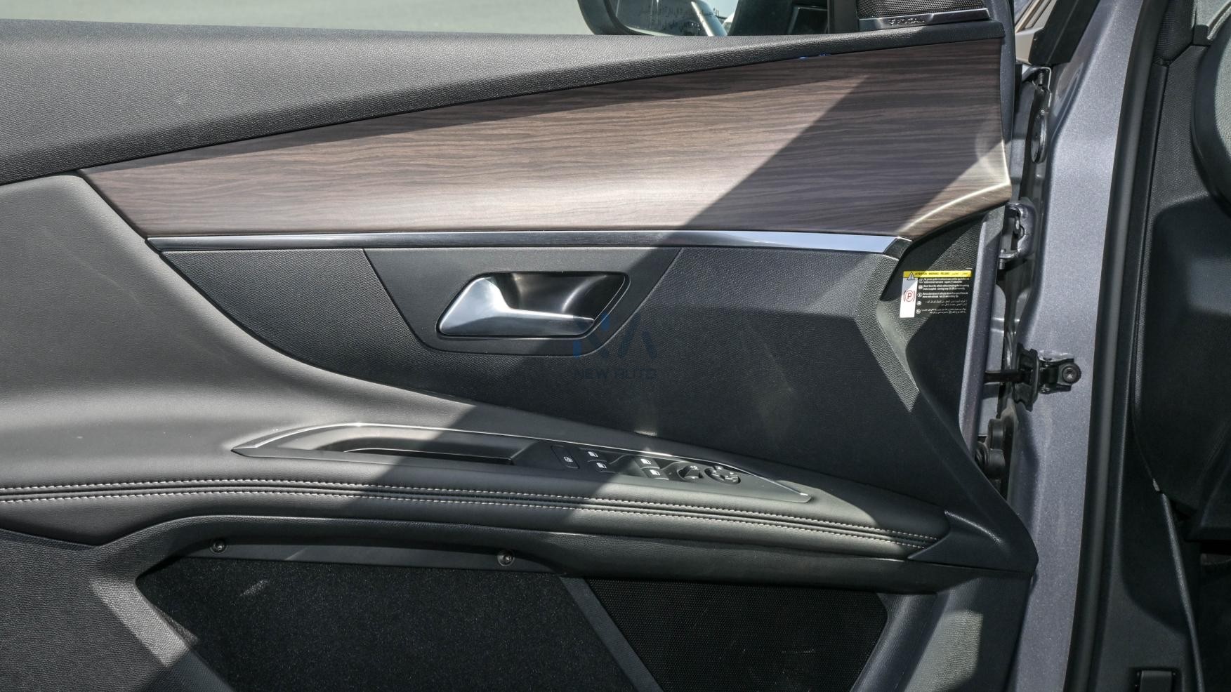 PEUGEOT 3008 GT LINE (N-PE-GT-1.6-25) Silver-Red 2025