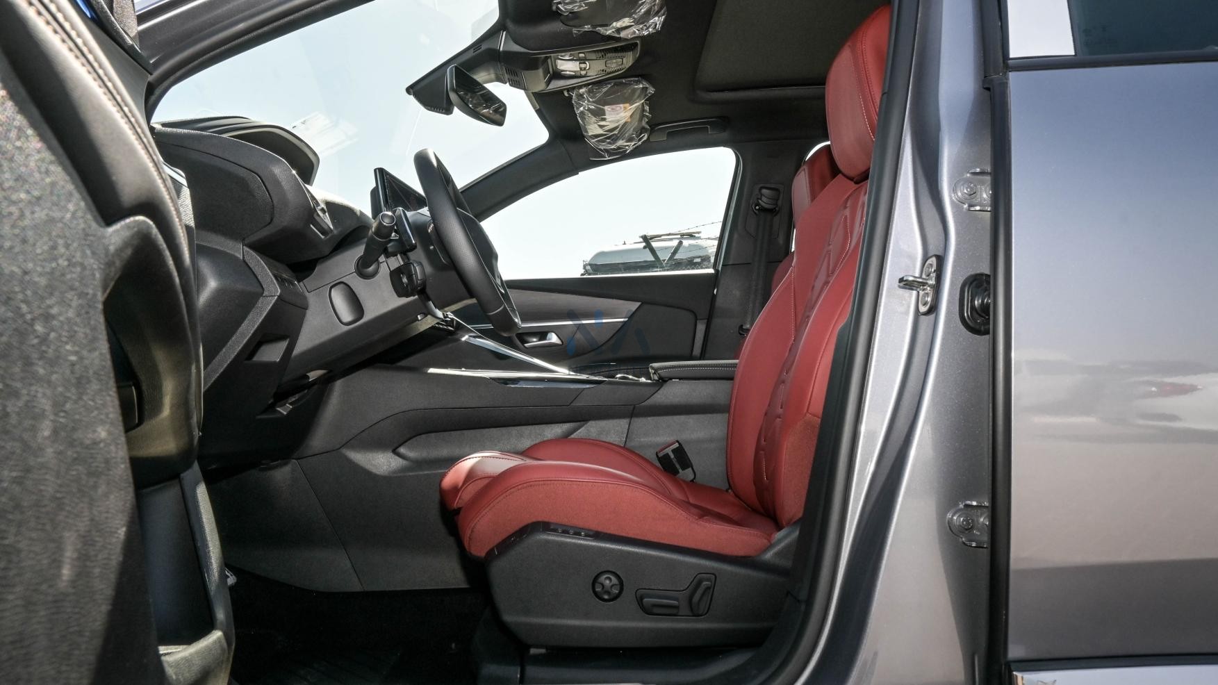 PEUGEOT 3008 GT LINE (N-PE-GT-1.6-25) Silver-Red 2025