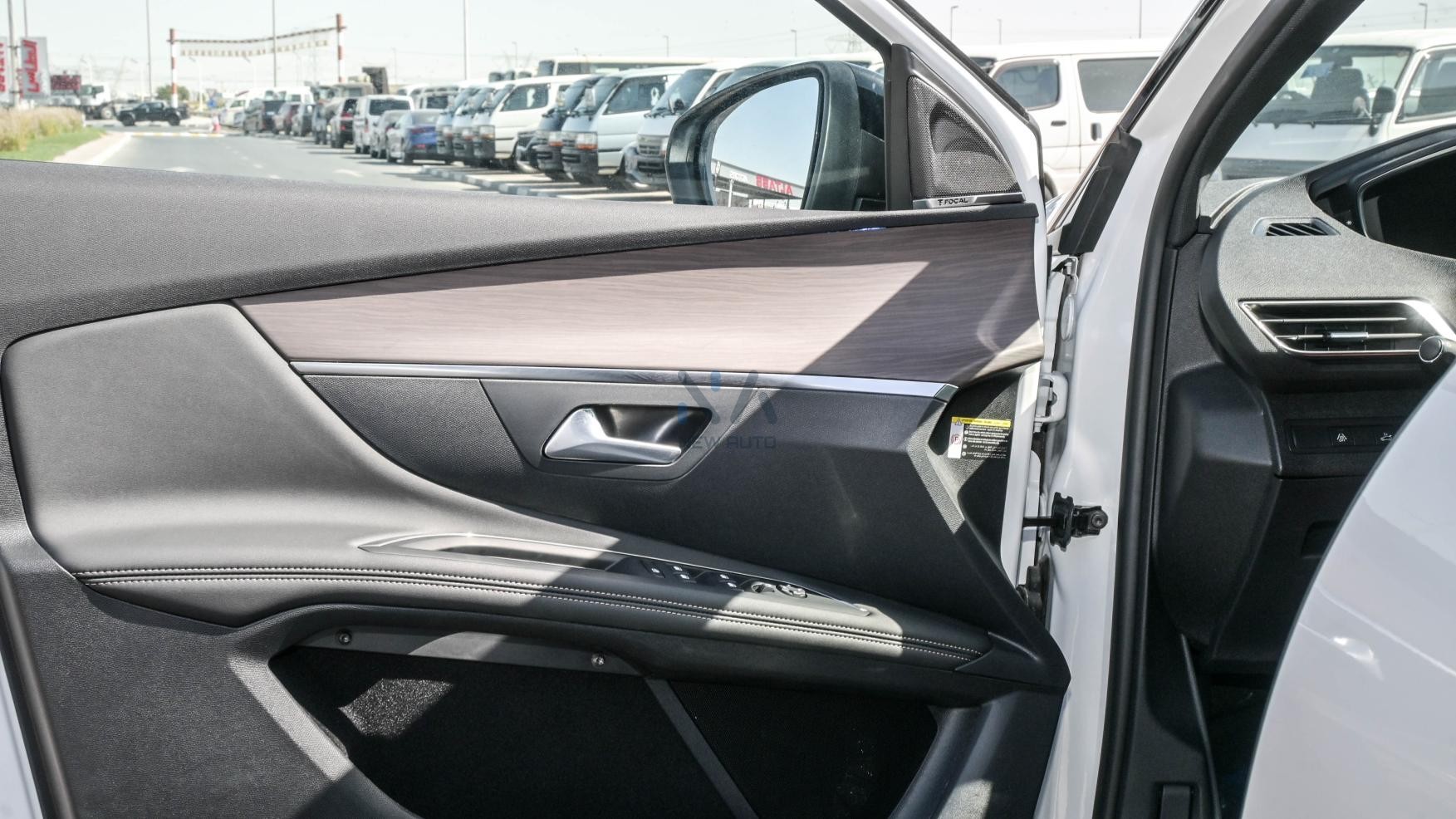 PEUGEOT 3008 GT LINE (N-PE-GT-1.6-25) White-Red 2025