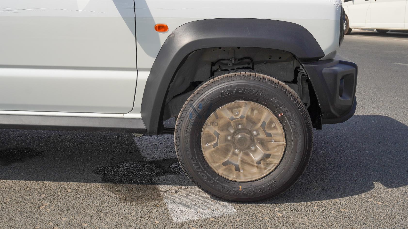 SUZUKI JIMNY 5Dr GL 5MT G26 (N-JIMY-5D-1.5-26) White-Black