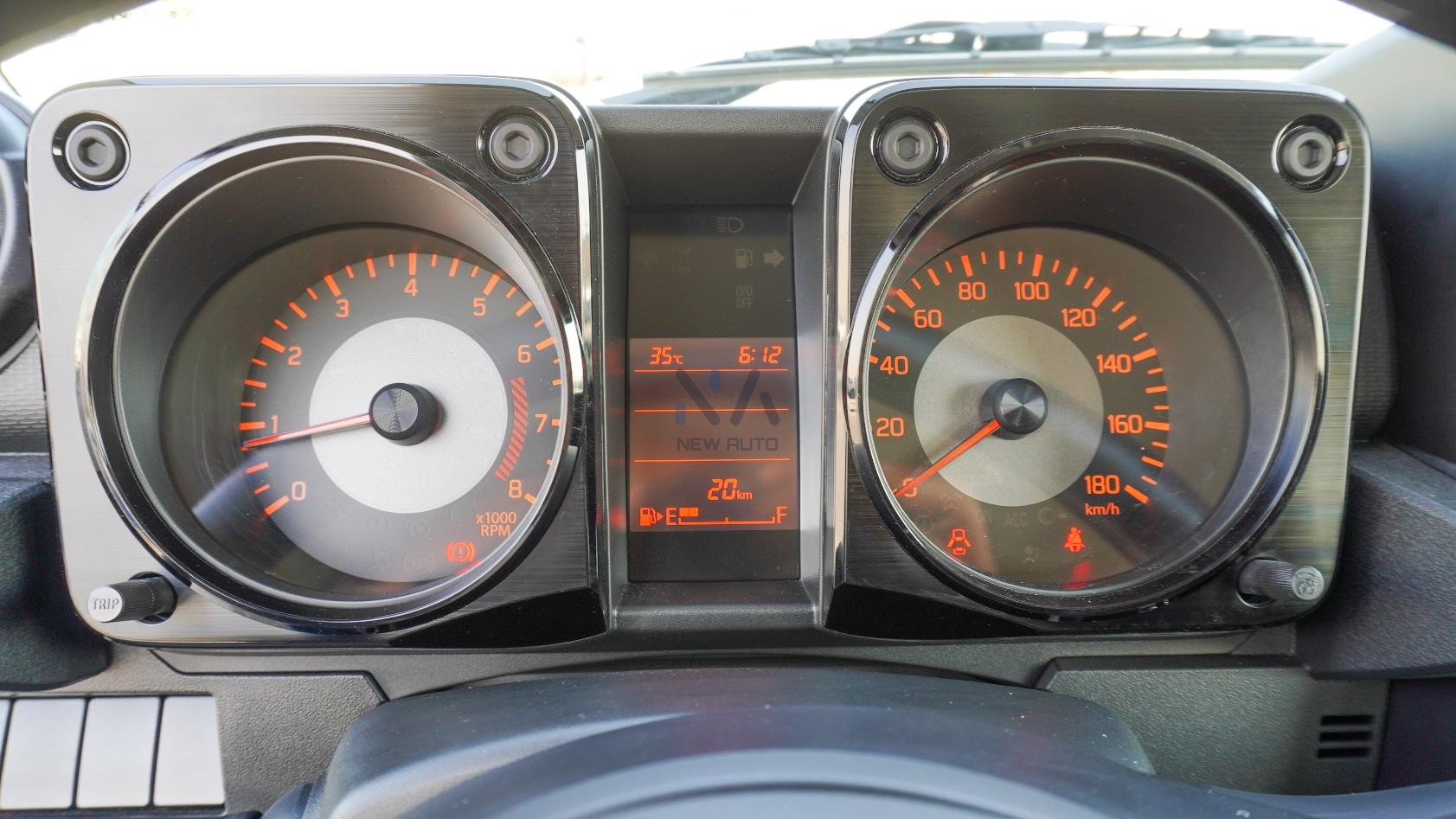 SUZUKI JIMNY 3Dr GL 5MT A26 (N-JIMY-3D-1.5-26) Green-Black 2026