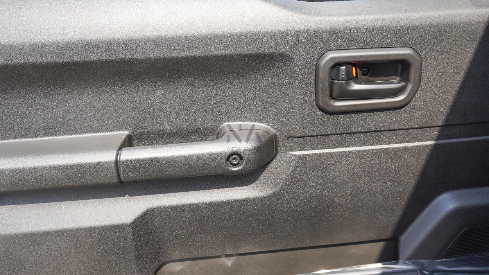 SUZUKI JIMNY 5Dr GL 5MT G26 (N-JIMY-5D-1.5-26) Silver-Black