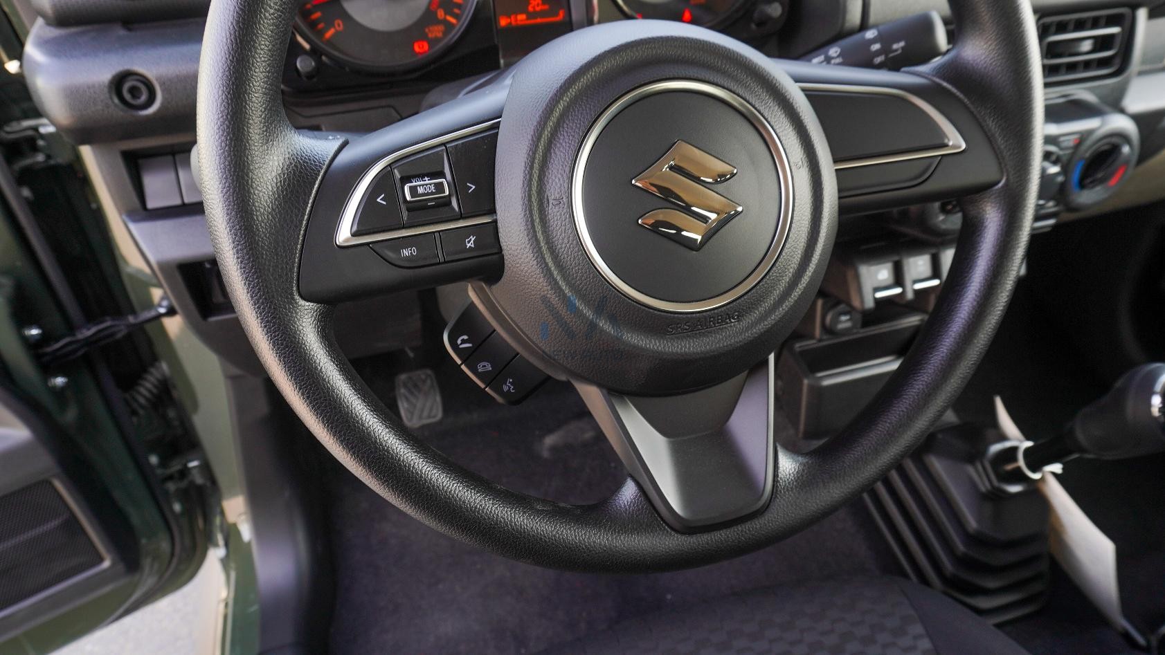 SUZUKI JIMNY 3Dr GL 5MT A26 (N-JIMY-3D-1.5-26) Green-Black 2026