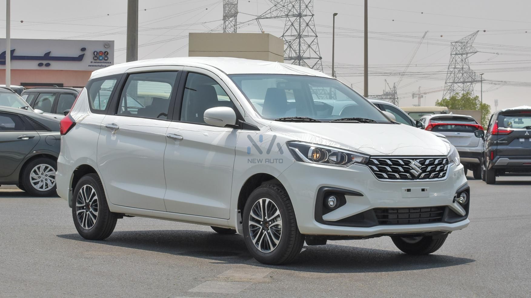 Suzuki Ertiga N-ERT15-P-GLX-25-1 White – Balck – 2025