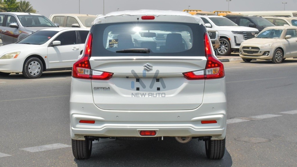 Suzuki Ertiga White Black 2025 05 1024x576