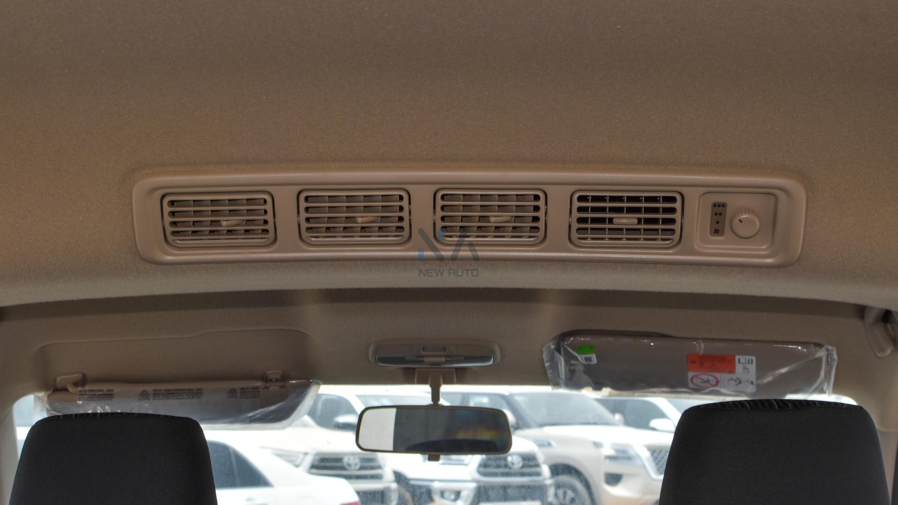 Suzuki Ertiga N-ERT15-P-GLX-25-1 White – Balck – 2025