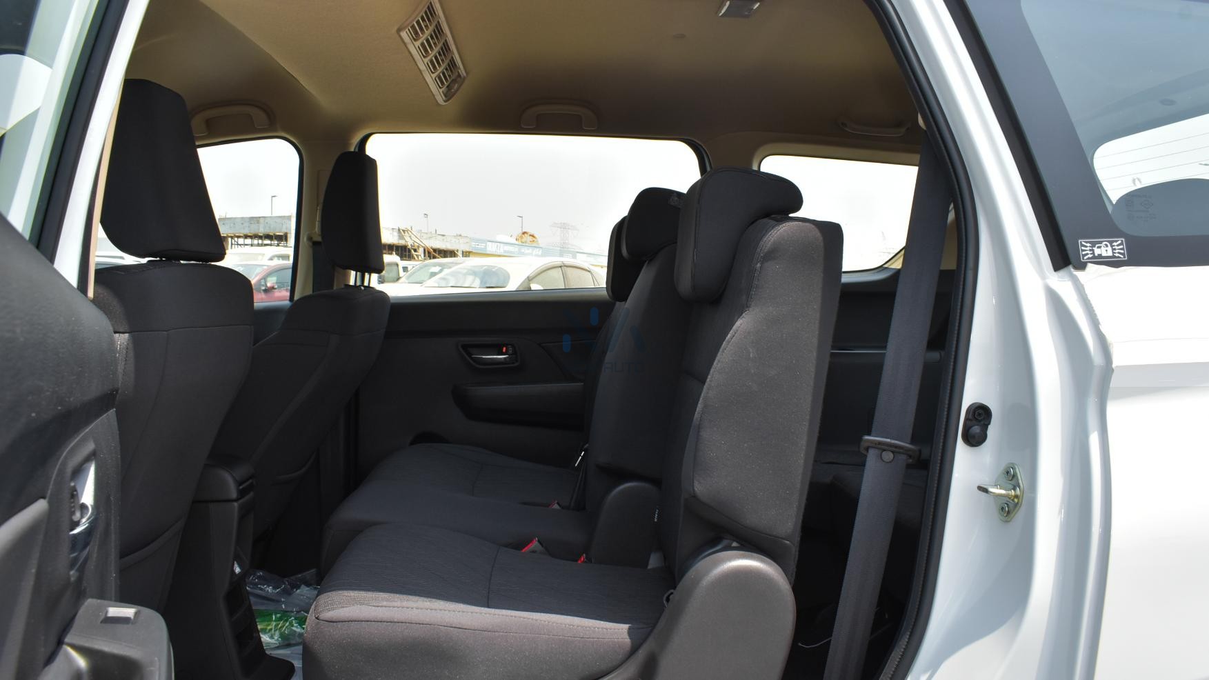 Suzuki Ertiga N-ERT15-P-GLX-25-1 White – Balck – 2025