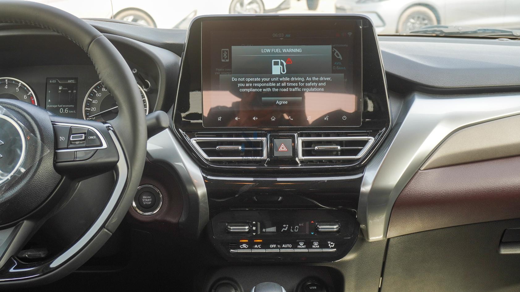 Suzuki Fronx(N-FRONX-1.5-P-25) Grey-Black 2025