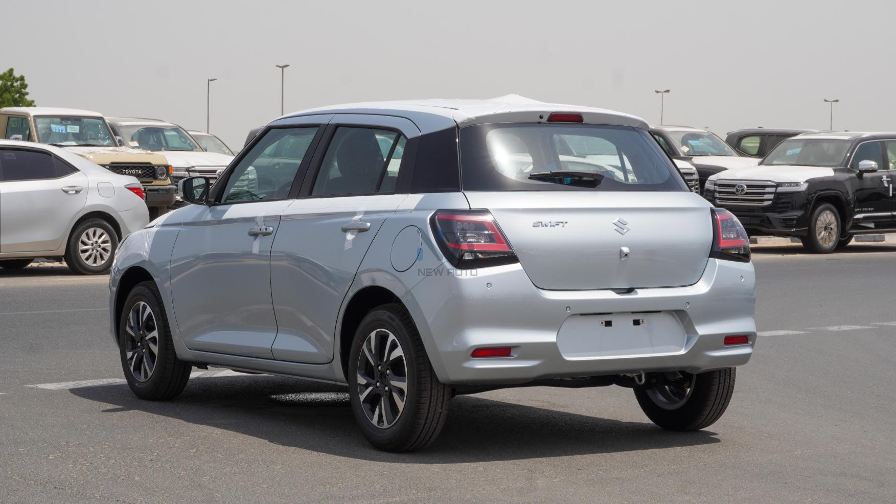 Suzuki Swift GLX (N-SWI12- P-26) Silver – Black 2026