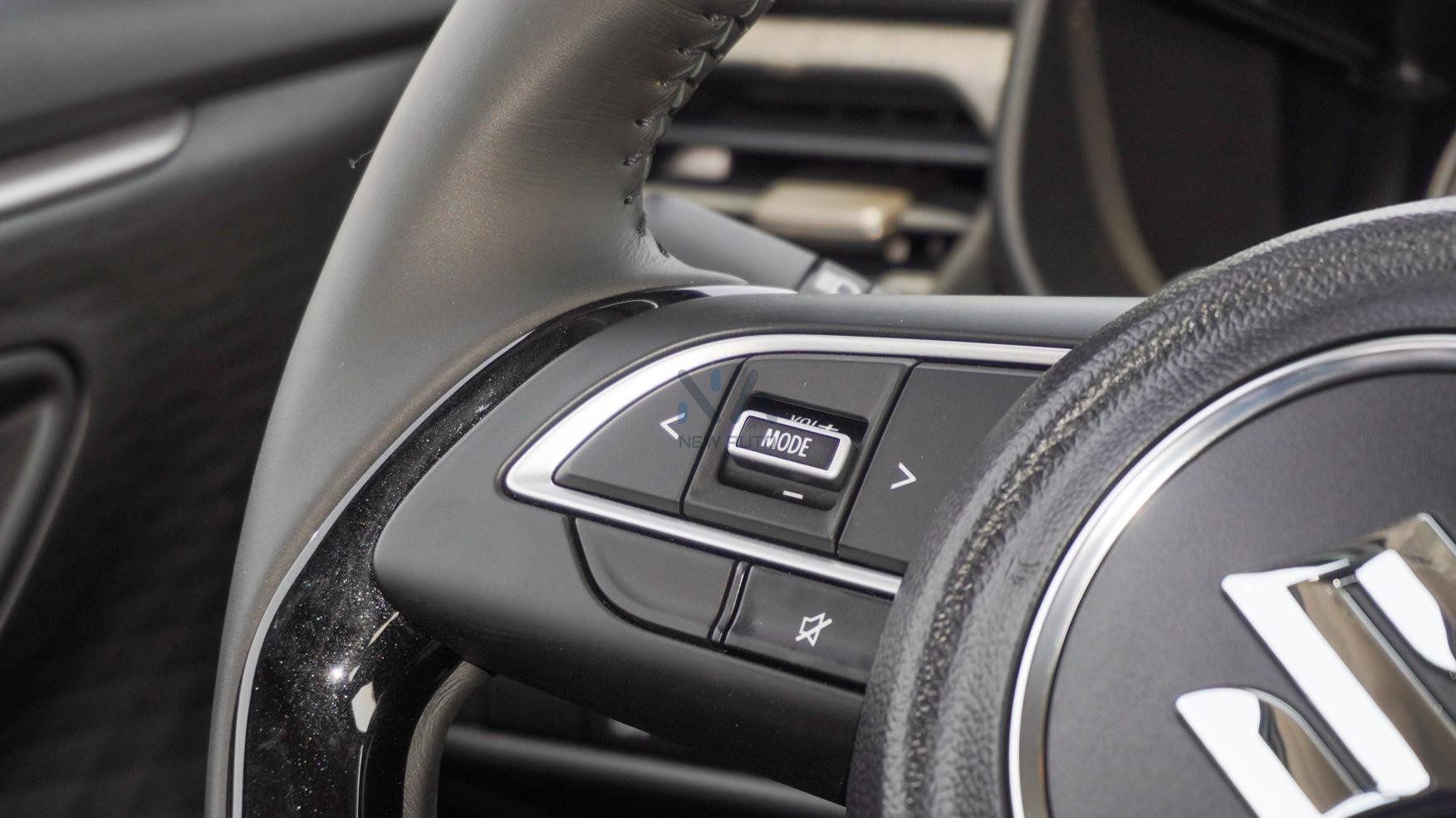 Suzuki Swift GLX (N-SWI12- P-26) Silver – Black 2026