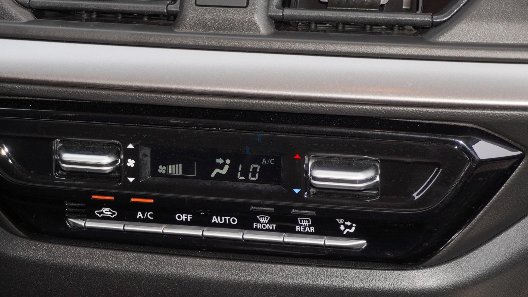 Suzuki Swift GLX (N-SWI12- P-26) Silver – Black 2026