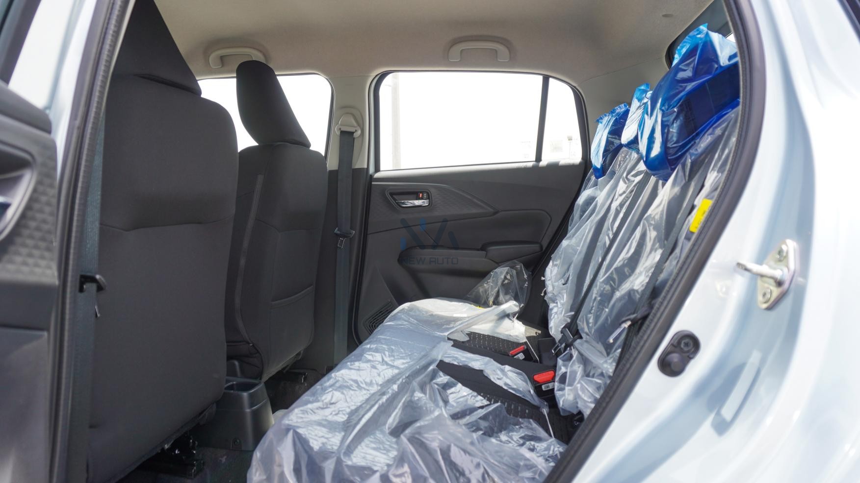 Suzuki Swift GLX (N-SWI12- P-26) Silver – Black 2026