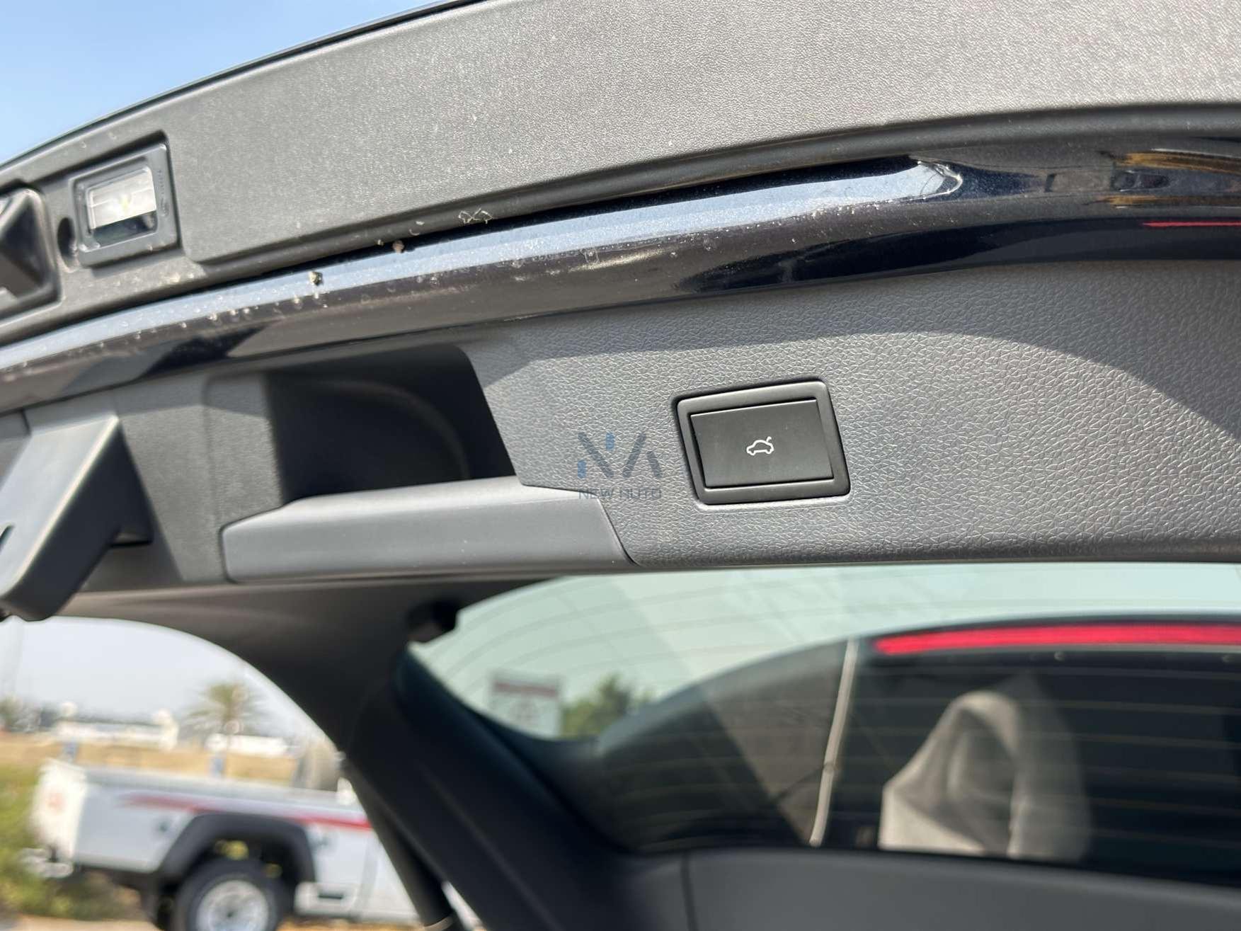 ID.4 Crozz LitePro (VW4) Blue-Black 2022