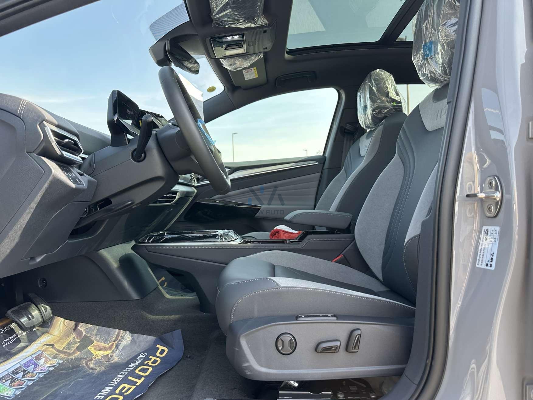 ID.4 Crozz LitePro (VW5) Grey-Black & Grey 2022