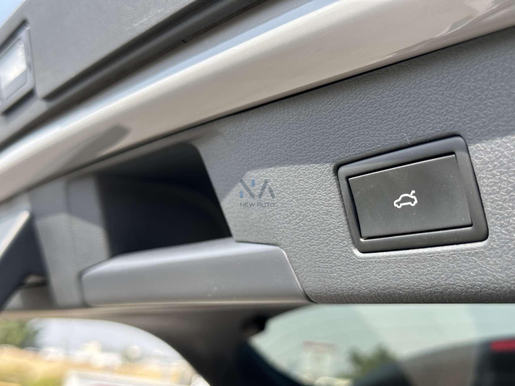 ID.4 Crozz LitePro (VW5) Grey-Black & Grey 2022