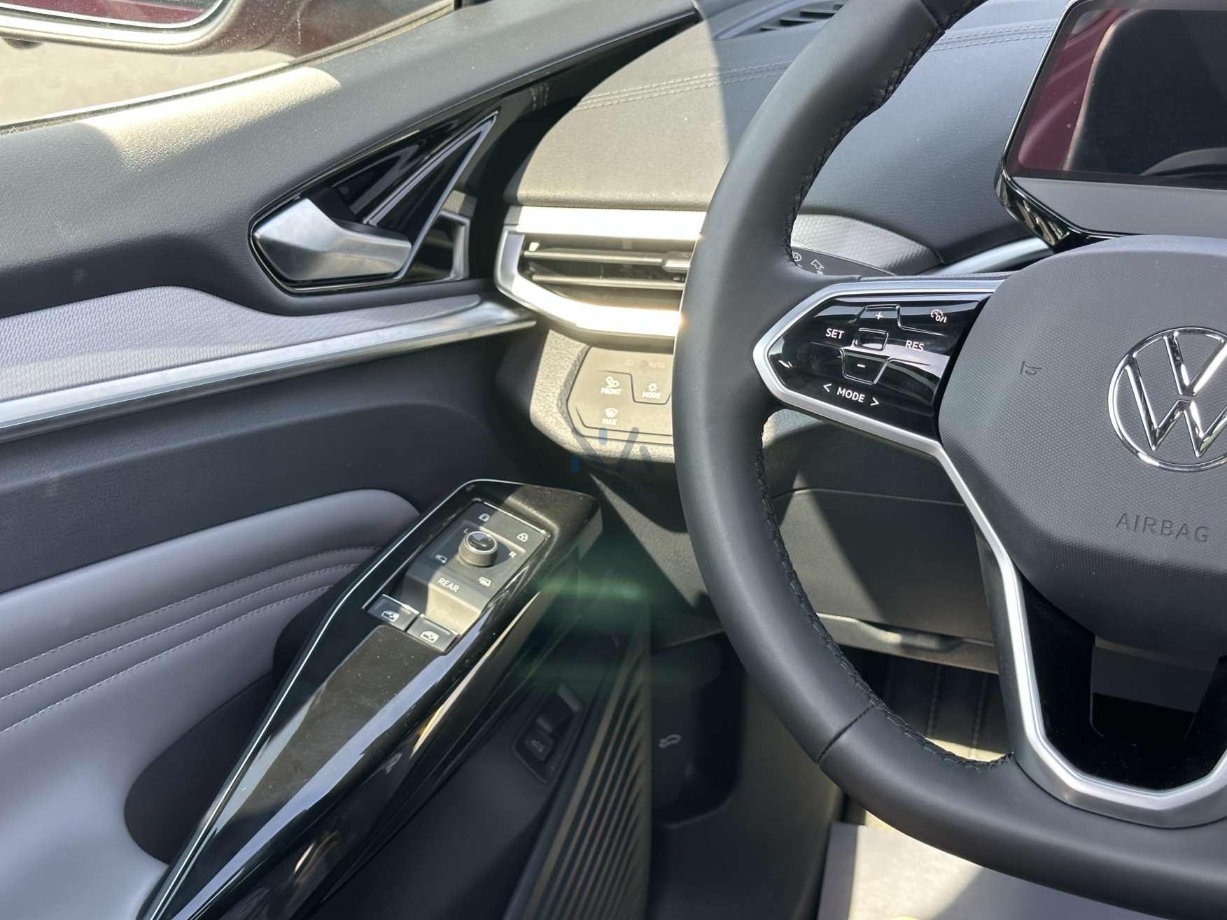 ID.4 Crozz LitePro (VW6) Red-Black & Grey 2022