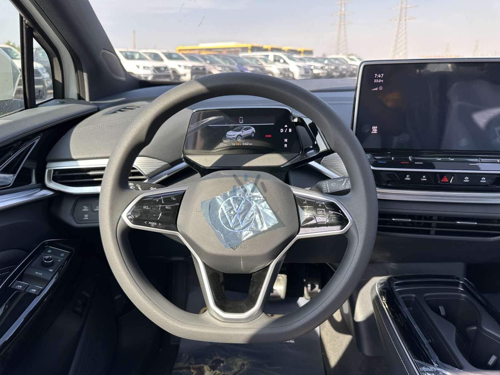 ID.4 Crozz Pure+ (VW3) White-Black & Grey 2022