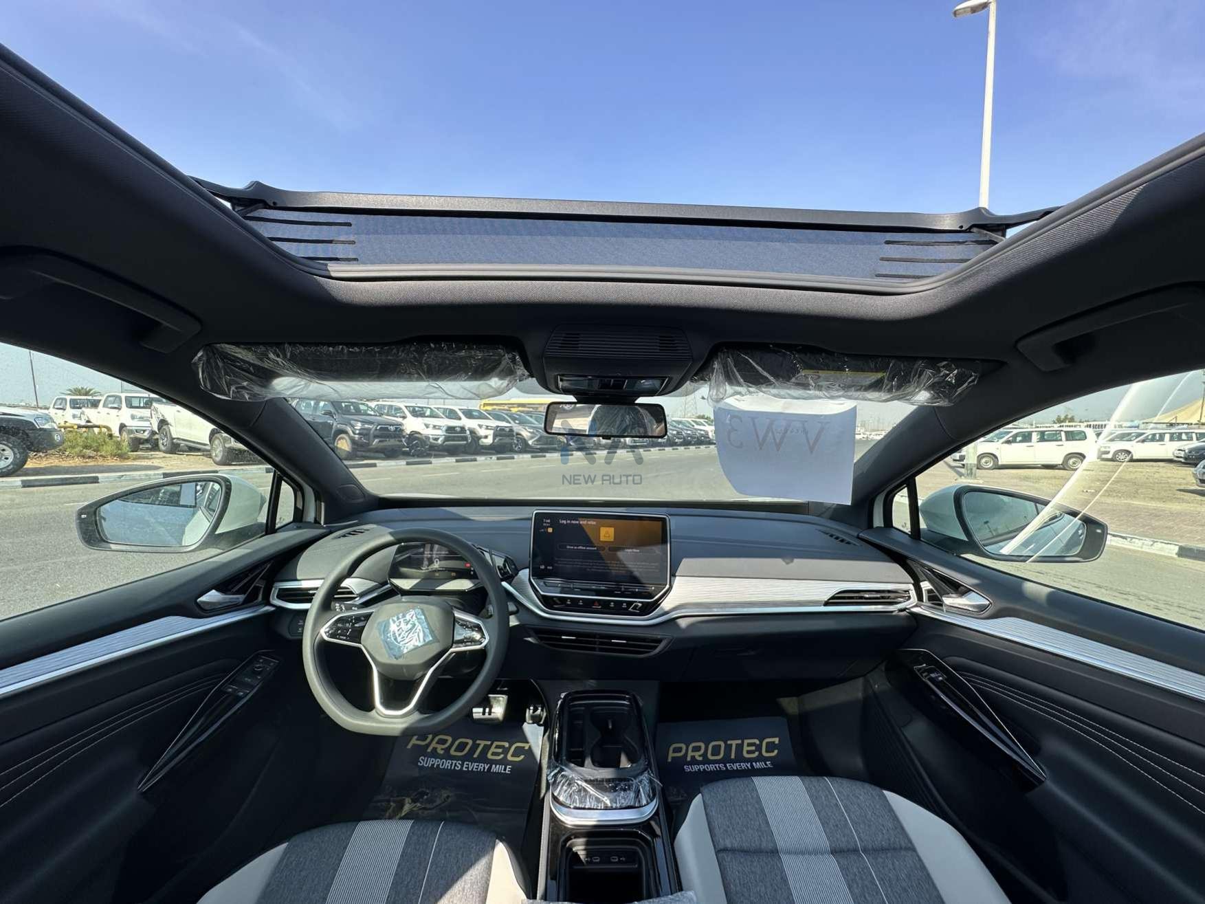 ID.4 Crozz Pure+ (VW3) White-Black & Grey 2022