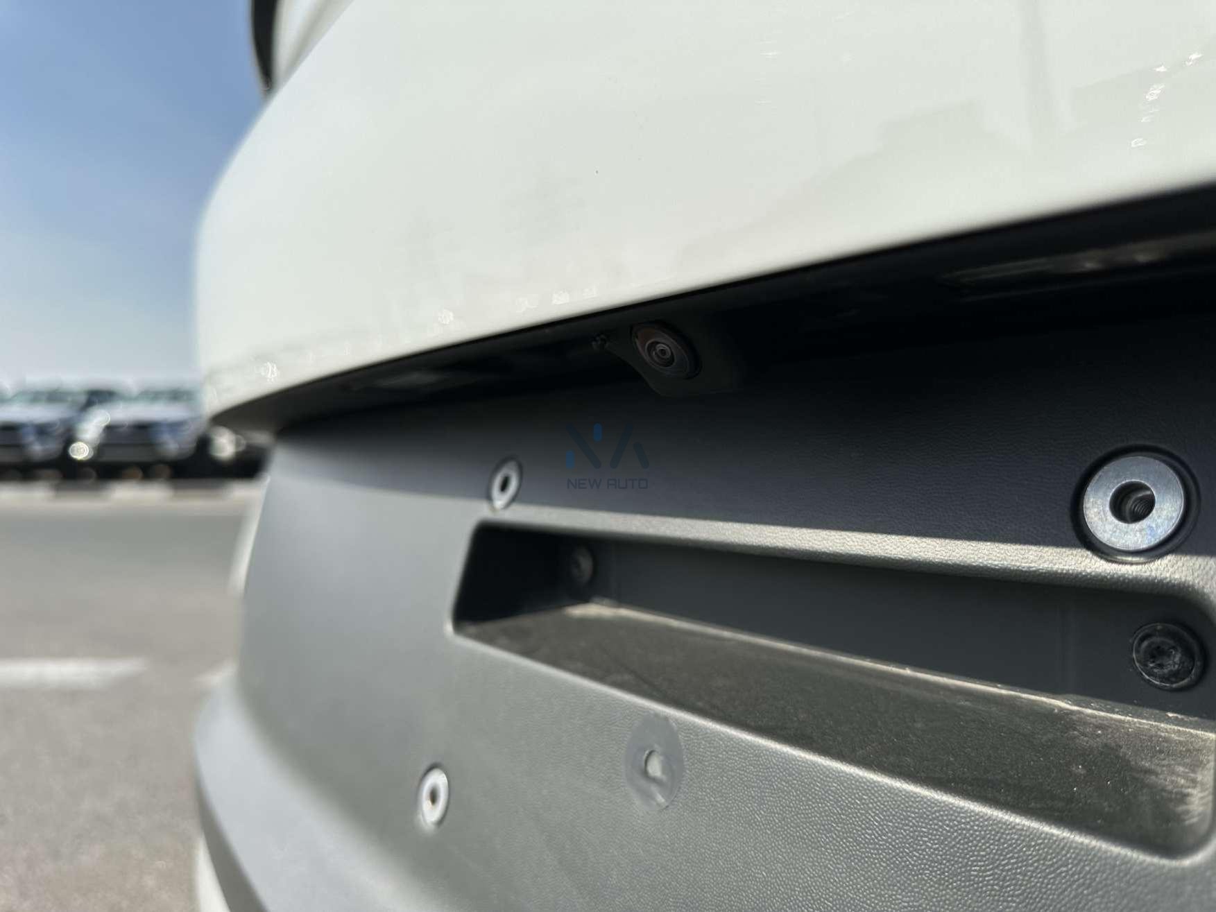 ID.4 Crozz Pure+ (VW3) White-Black & Grey 2022